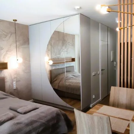 Apartment Gold